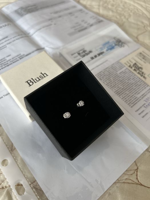 Златни обеци от бяло злато Blush