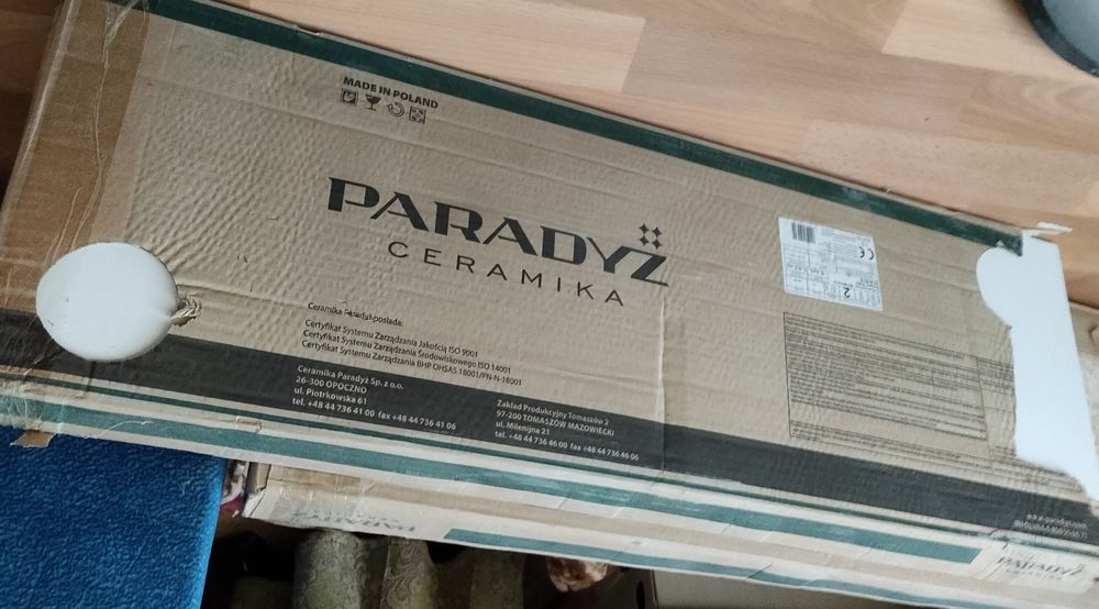 Кафель белый глянцевый 2 кв. м