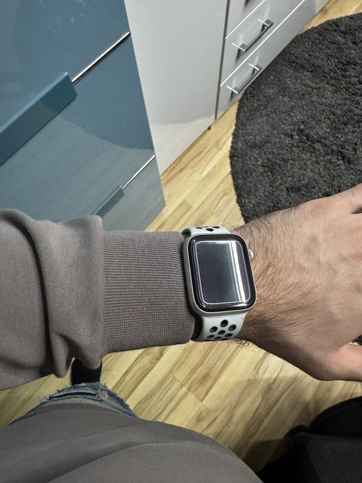 Apple Watch SE Nike Edition