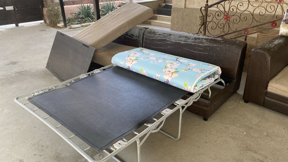 Диван угловой темный коричневый