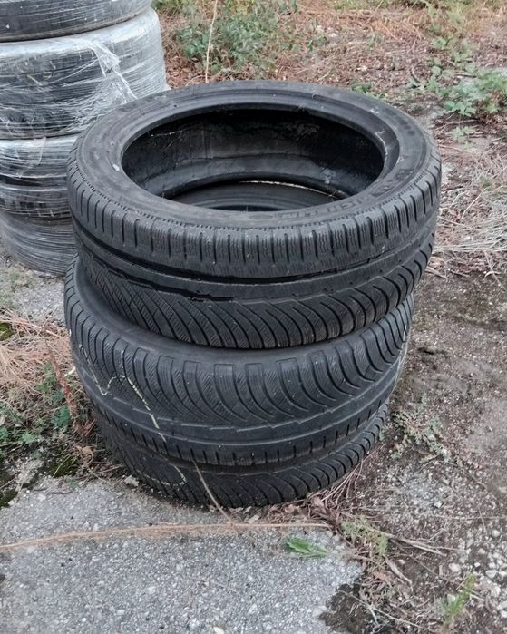 Гуми 235 45 19 Мишелин Michelin 3 броя - нов внос. Не са нови! Посочената цена е за един брой гума. Без коментар на цената. 43 години опит в бранша.