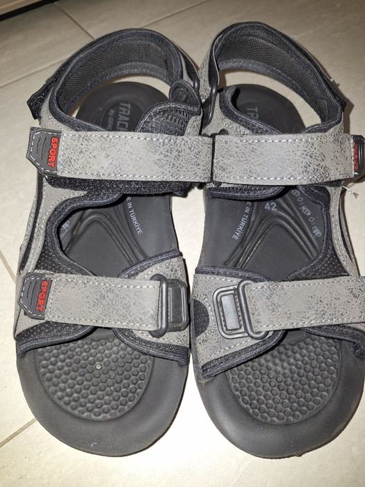 Sandale 41-42 noi