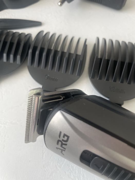 Продаю машинки в хорошом состояние