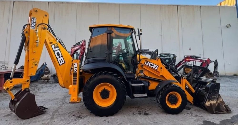 Inchirizez buldoexcator jcb 3cx  4cx