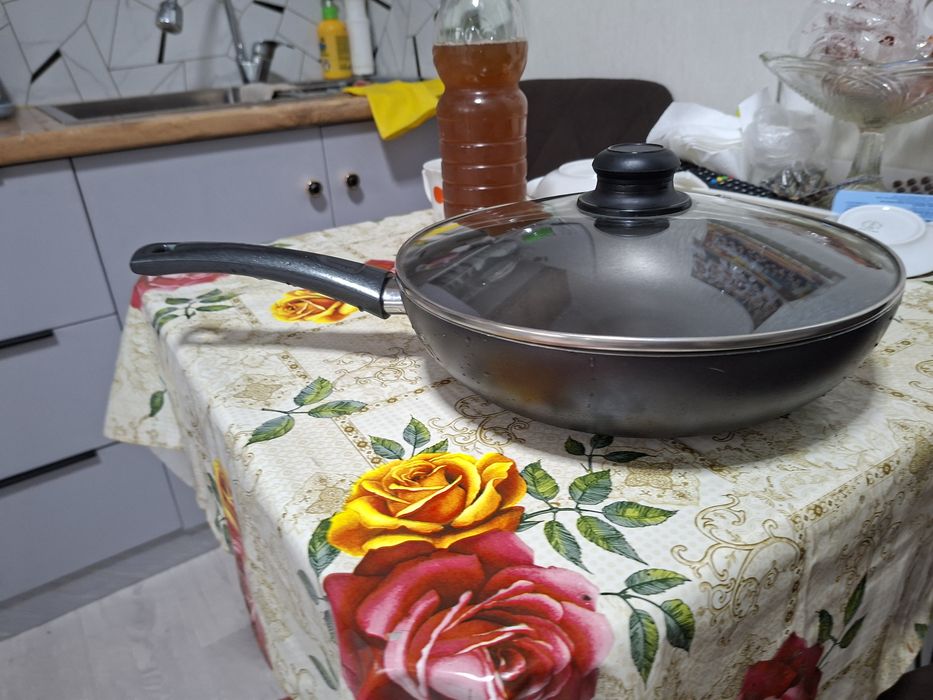 Сковородка 3,3 литра,турецкая