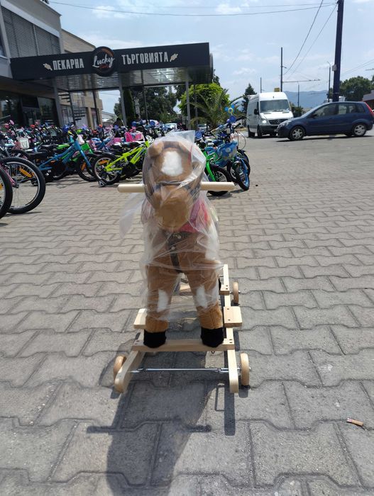 MONI Детска люлка кон със звук и колела Thunder