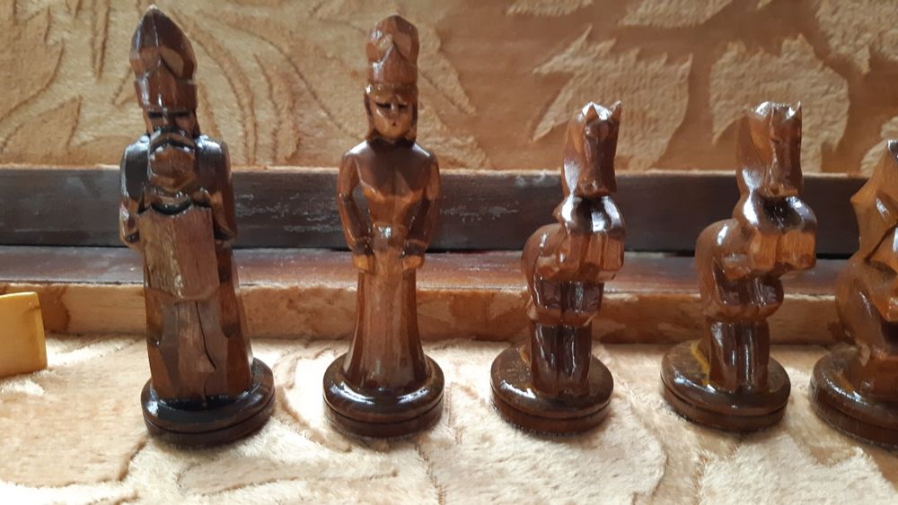 Шахматы ручной работы резные