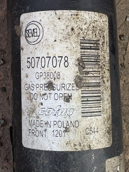 Fiat ducato 2.3d 120кс multijet 2021 година Десен Амортисьор с Пружина