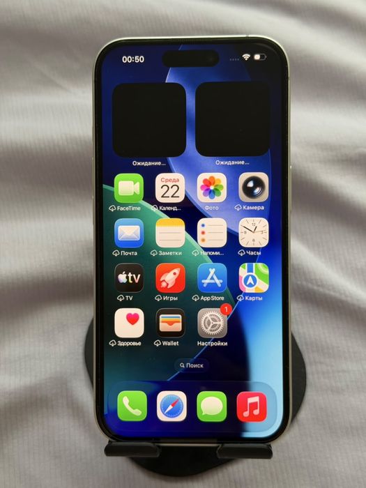 iPhone 16  256 гб