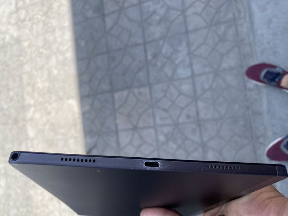 Planshet samsung tap a 8 srochna sotiladi