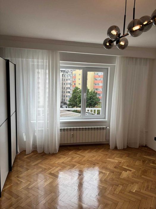 Garsonieră premium, prima închiriere – zona Decebal 3 min metrou