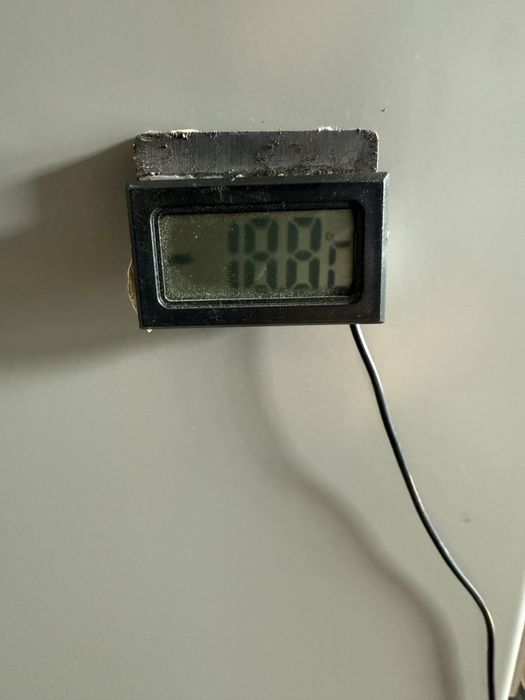 Vand frigider Whirlpool