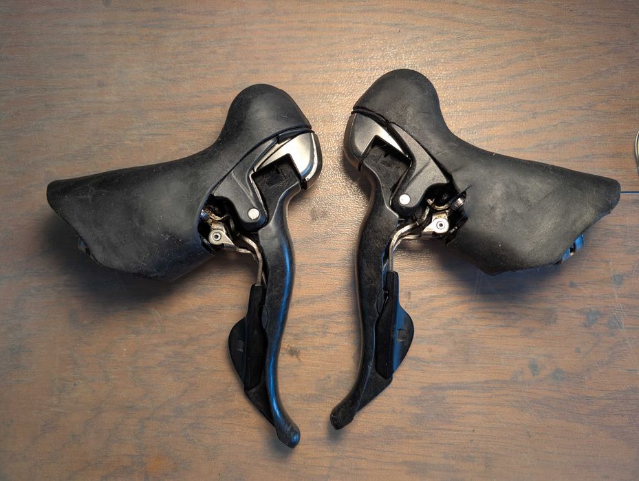 Schimbatoare si manete Shimano Ultegra seria 6700 2x10, frana pe janta