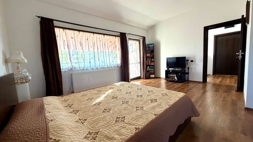 Casă de vânzare