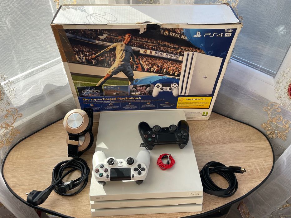 Ps4 pro 1 tb 2 manete