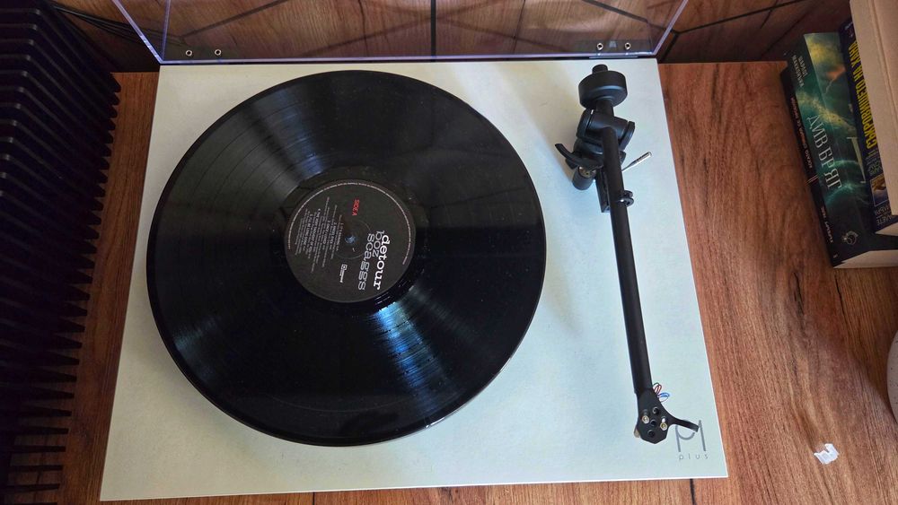 Rega planar 1 plus