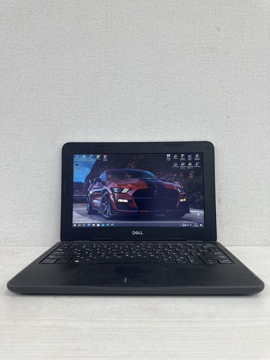 Компактный мощный ноутбук DELL.