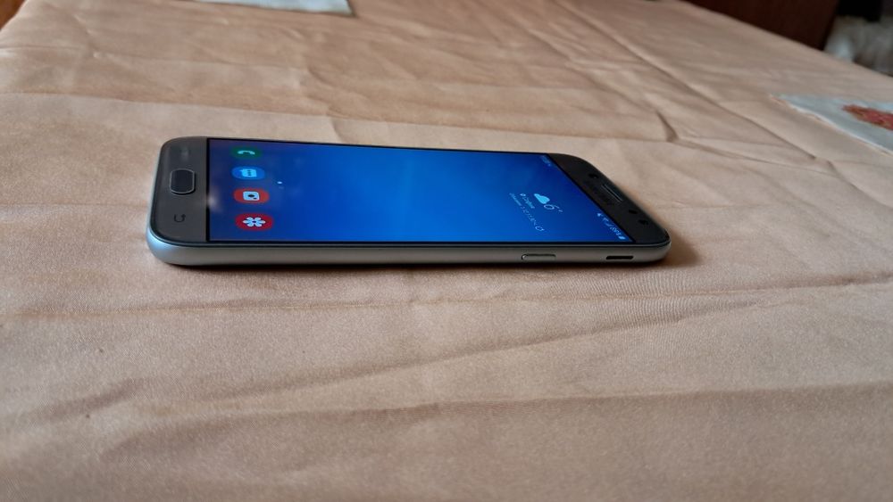 Смартфон самсунг