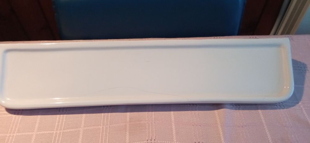 Керамична поличка за баня