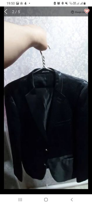 Продам мужской костюм