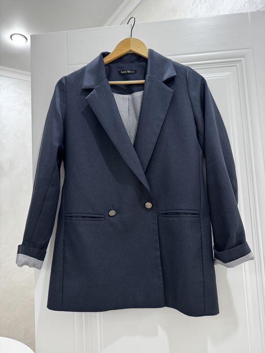 Пиджаки и курточки