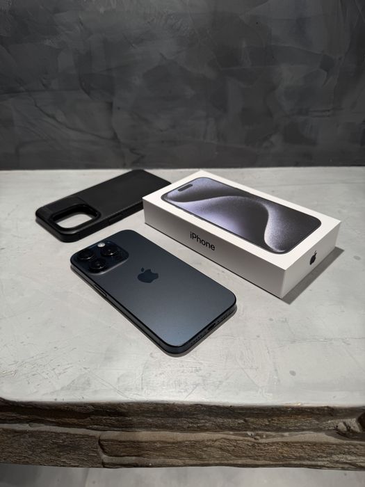 КАТО ЧИСТО НОВ Iphone 15 Pro Blue + подарък