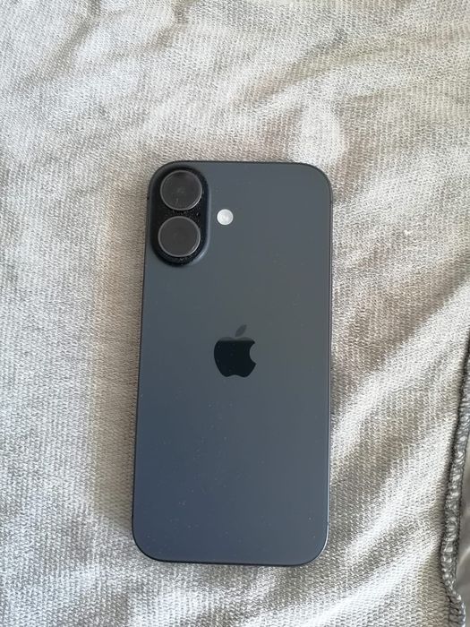 vand / schimb iphone 17 256GB, 100%
