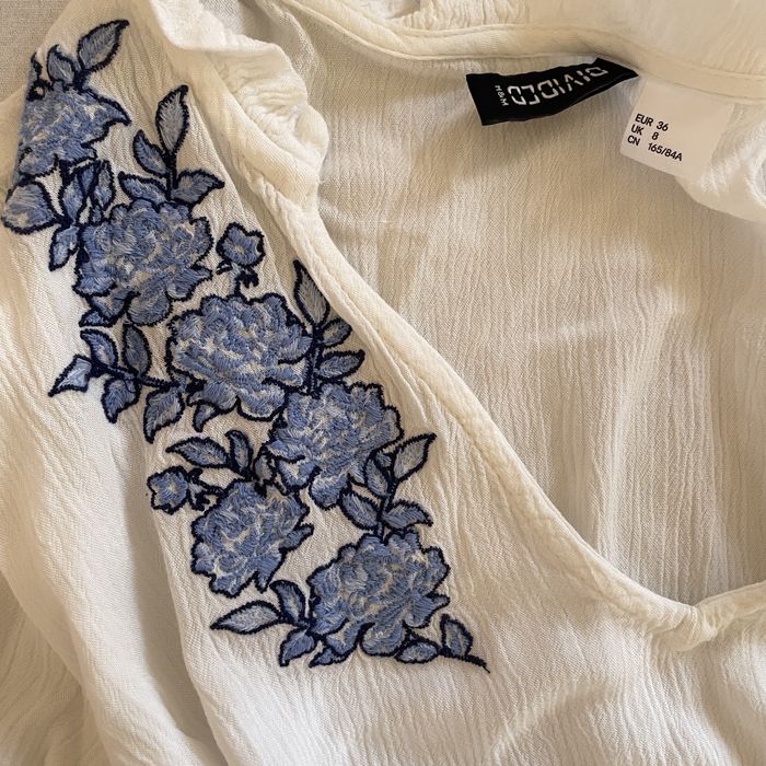 Дамска блуза с бродерия H&M