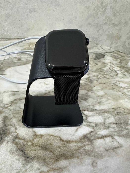 Подставка для зарядки Apple Watch