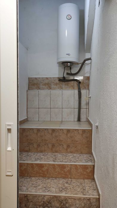 Дава се под наем Двустаен апартамент в Варна, Цветен квартал - 50 кв.м за 306 € - Снимка #9