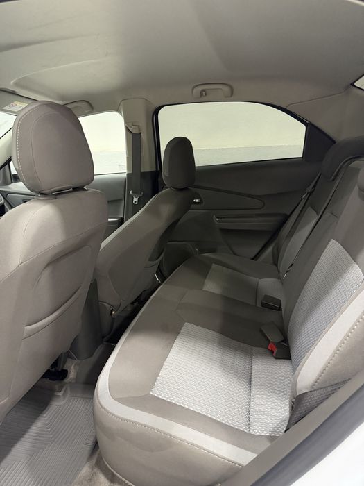 Chevrolet Cobalt 2022 — 5