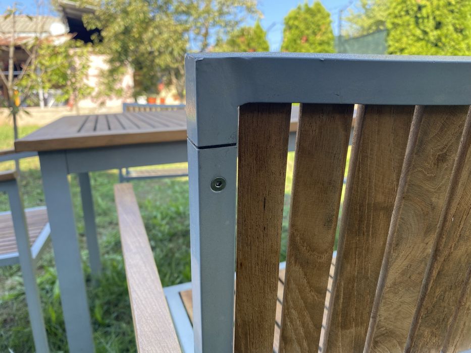 Градински мебели