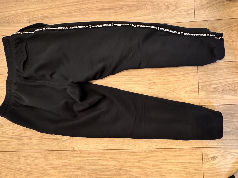 Pantaloni Under Armour L