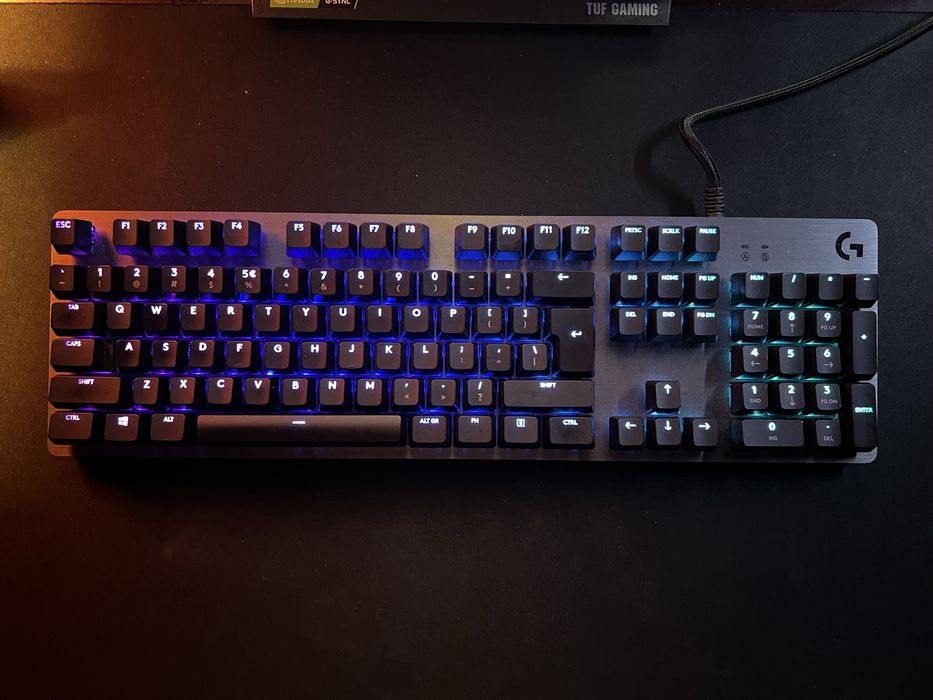 LOGITECH G513 Carbon