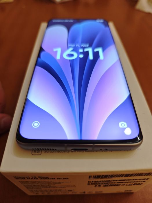 Перфектен Xiaomi 12 5G 8GB / 256 GB