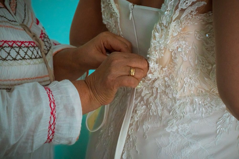 Булчинска рокля