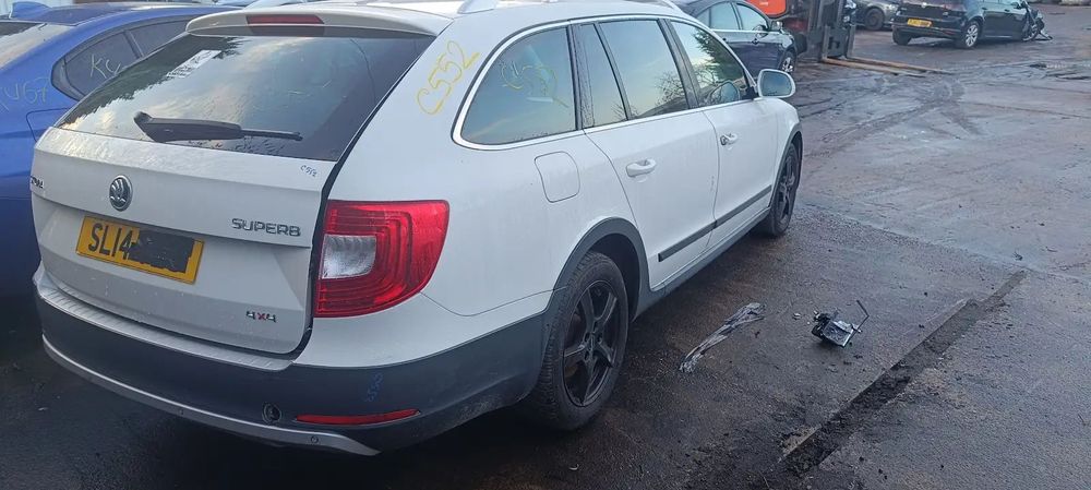 Dezmembrari / Dezmembrez Skoda Superb II (3T4) [Fabr 2008-2015] 2.0 TDI CFGB cutie viteze automata cod culoare LF9E