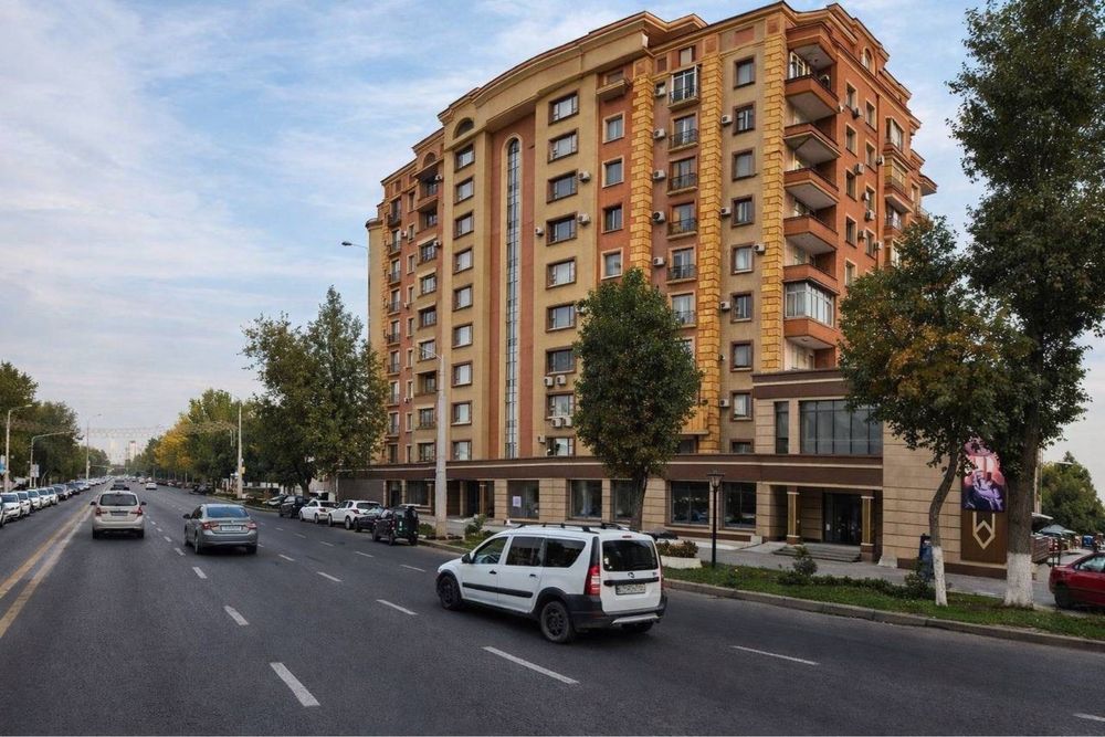 Офис Ул. Кичик Бешагач 358 м2