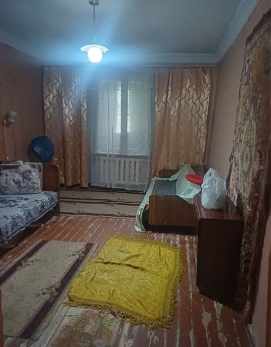 Чиланзар 1 Высокопотолочка срочно продается 3 комнаты квартира 80 кв.м