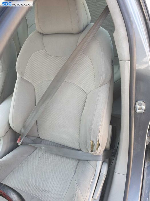 Scaun Stanga Fata Sofer cu Airbag Textil Fara Incalzire cu Defect Citroen C5 2008 - 2017 [C1331]