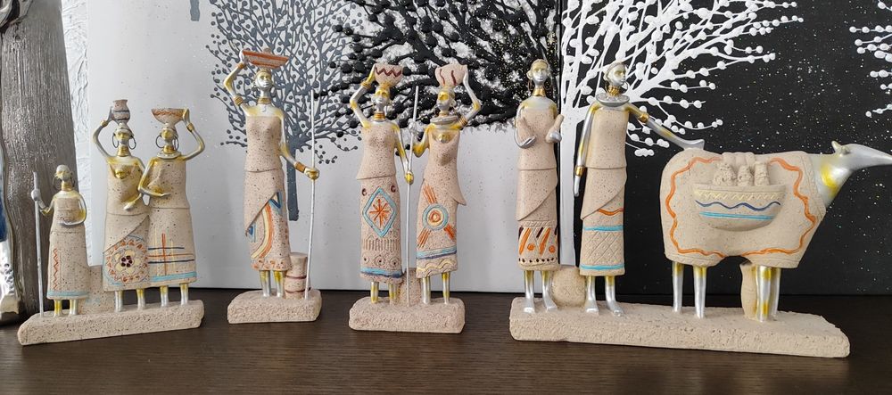 Продам статуэтки