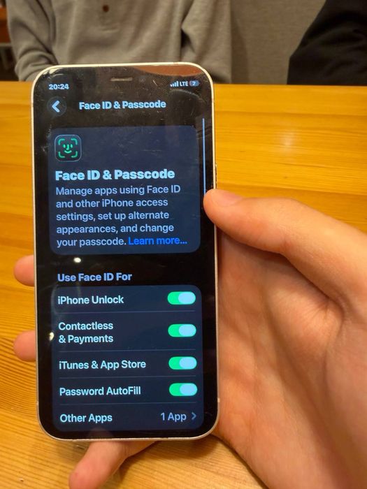 iphone 12 mini !