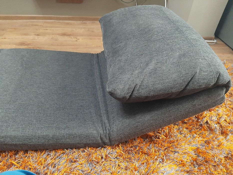 Разтегателен диван