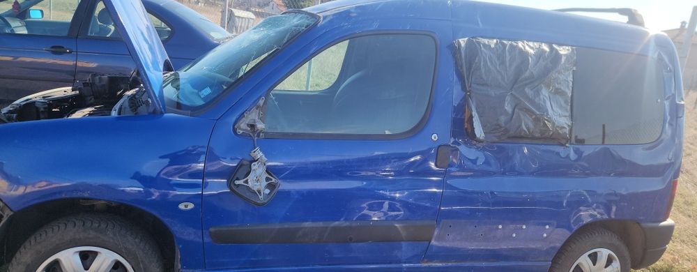 Здвеите колеги продавам пежо партнер 1.9 чис дизел здрав мотор перфект