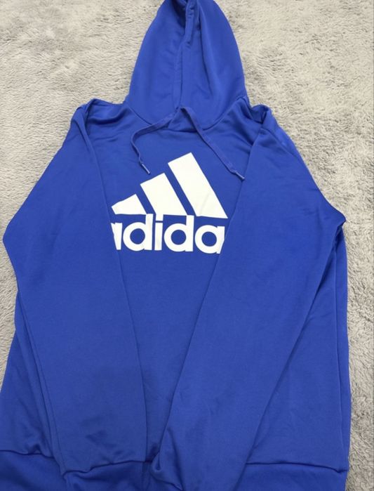 Hanorac adidas.