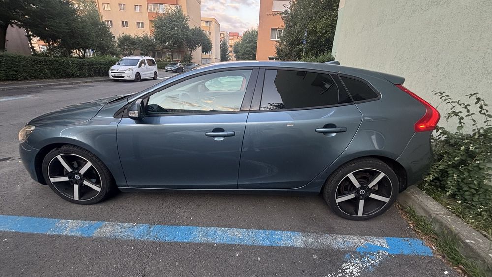 Volvo v40 1.6D 2013