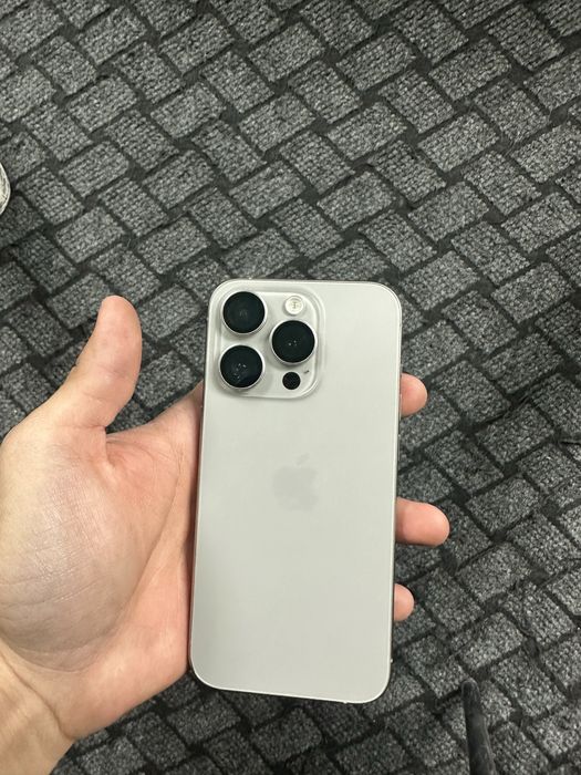 iPhone 15 pro 256gb