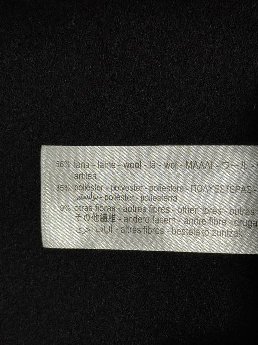 Продам пальто Zara 56% шерсть