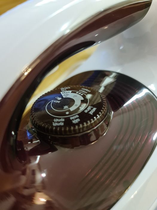 Tefal Express Essential Sistem de călcat cu aburi 5.2bar cu rezervor 1