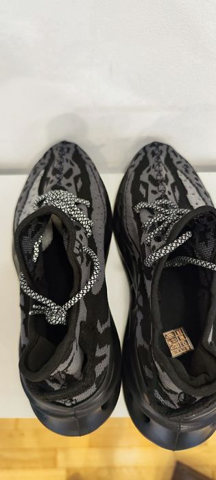 Vând pantofi sport bărbați